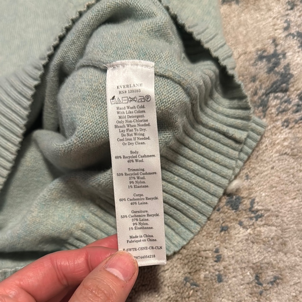 Everlane Green Crew Neck Sweater size S - Picture 3 of 3